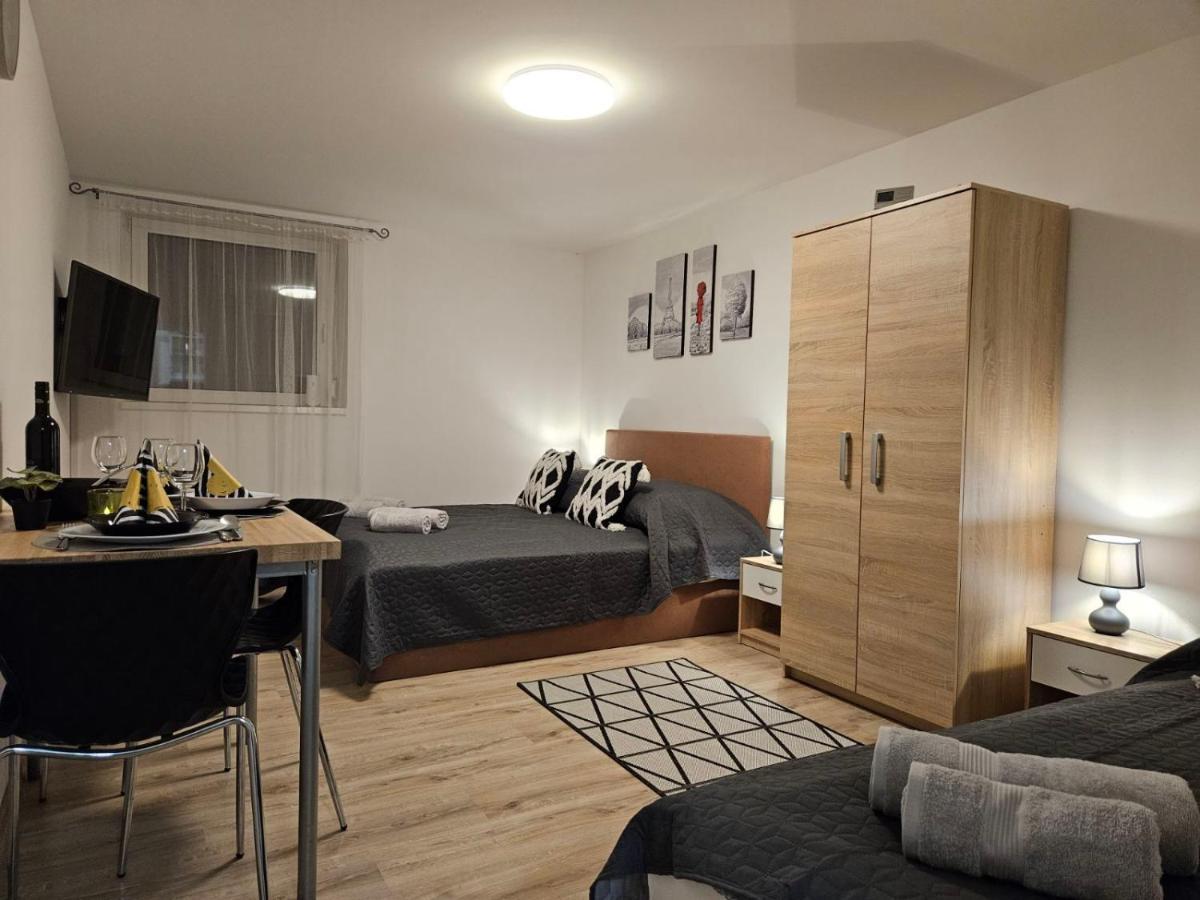Holiness Apartmanok 세게드 외부 사진