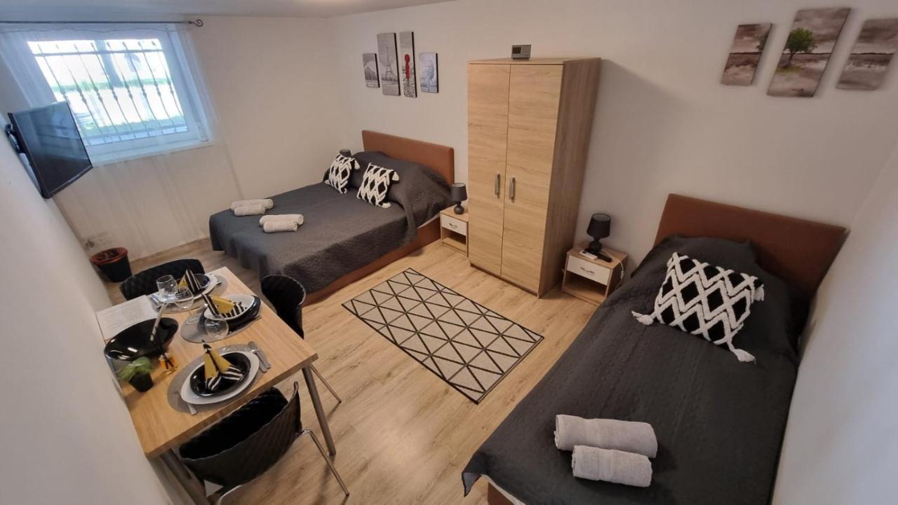 Holiness Apartmanok 세게드 외부 사진